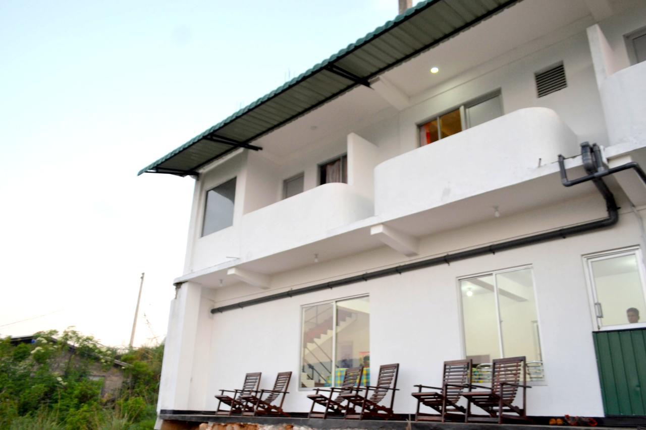 Olive Hill Top Hotel Haputale Buitenkant foto