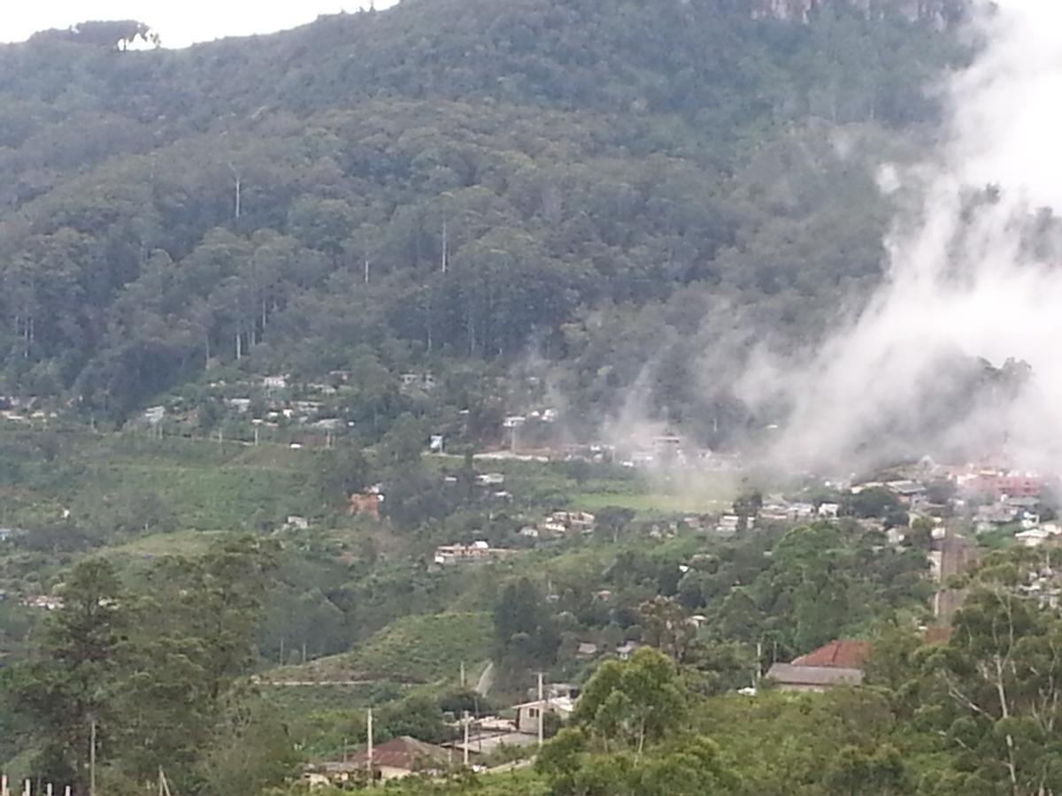 Olive Hill Top Hotel Haputale Buitenkant foto